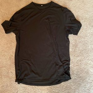 Lululemon t shirt
